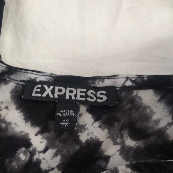 Express Black and White striped chiffon tank - Picture 3 of 3